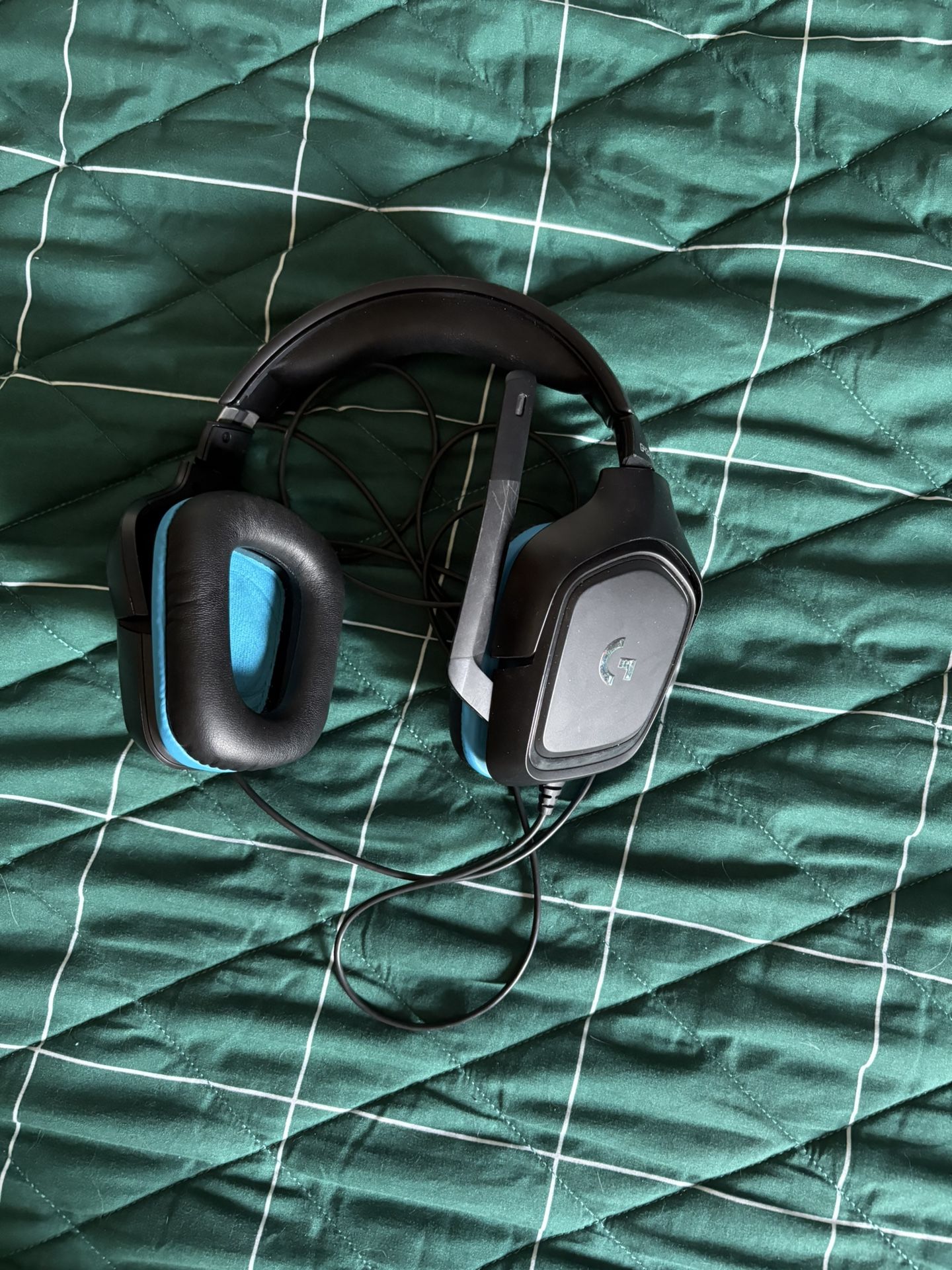 Logitech gaming headset
