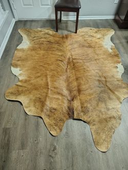 Authentic XL Cowhide Rug - 8ft Long (3.92 m2) -Genuine Branding