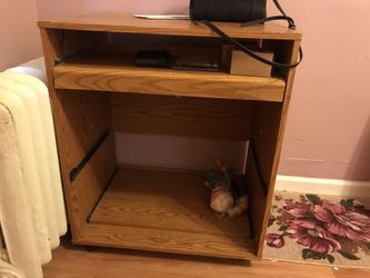 Computer table