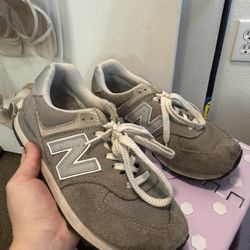 New Balance Size 7 Women