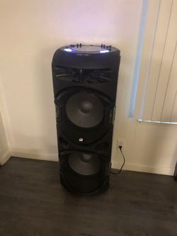 Edison party speaker