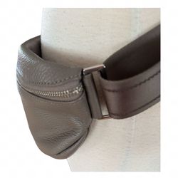 QUINCE Leather Sling Crossbody Waist Bag 10.5”x 6” Gray Pebbled