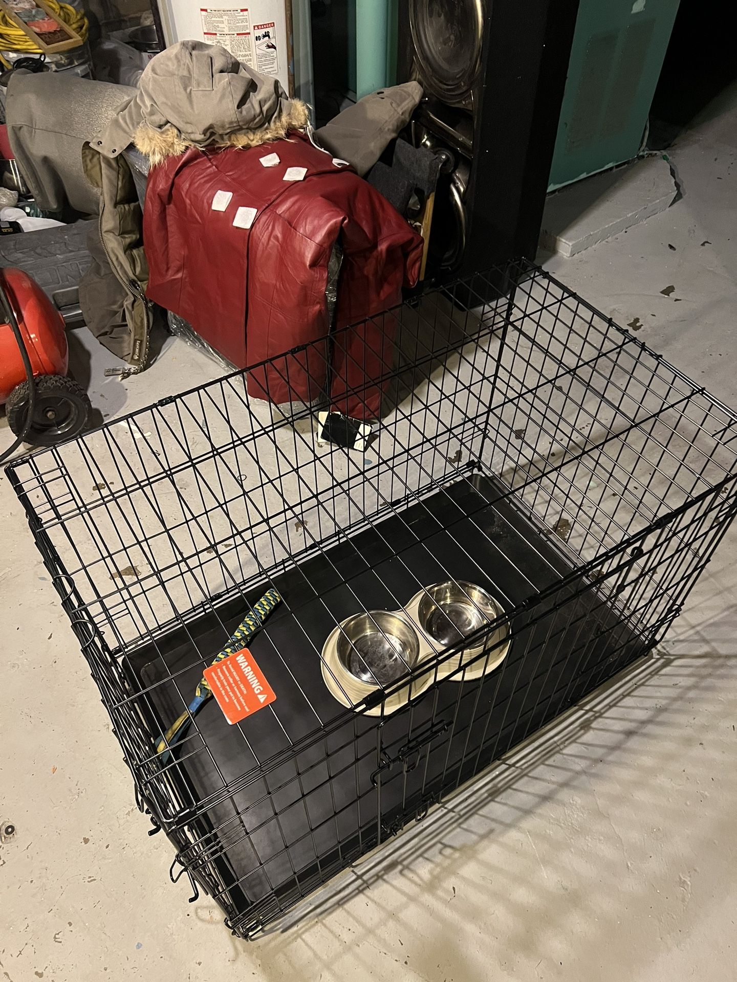 Dog crate