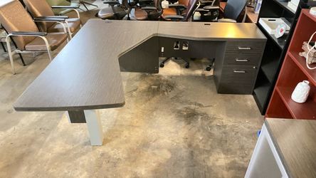 L shaped desk