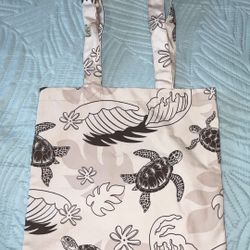 Hand Made Tote Hawaiian print w/Turtles $35