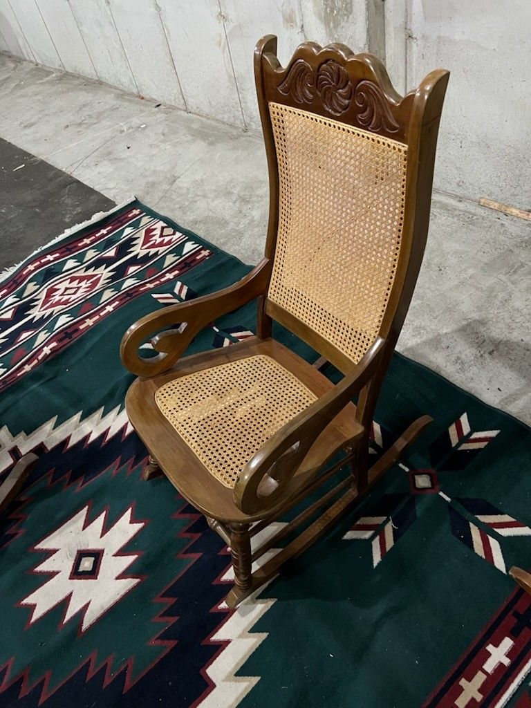 Rocking Chair 