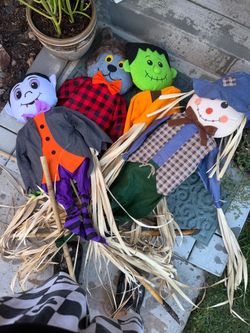 Halloween decorations décor Frankenstein scarecrow dracula where wolf 🐺 stakes for yard