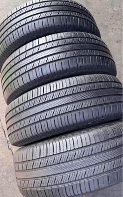 225/60/18 Michelin set de llantas usadas en buenas condiciones las 4