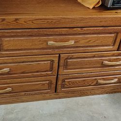 Wooden Dresser with 8 Drawers