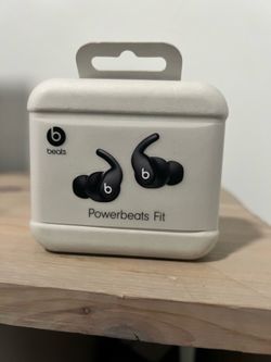 Power Beats Fit black brand new