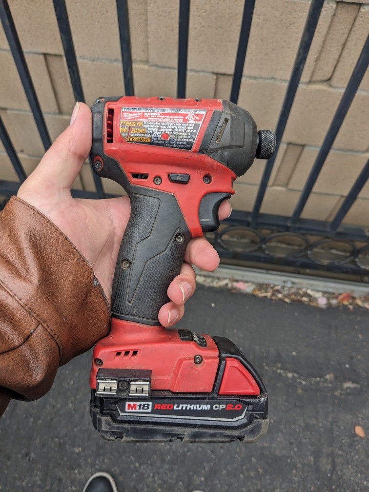 Milwaukee M18 FUEL SURGE 18V Lithium-Ion Brushless Cordless 1/4 in. Hex Impact Driver