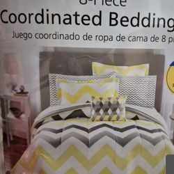 Mainstays 8-Piece Coordinated Bedding Set