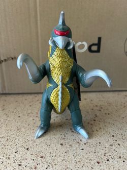 BanDai: Gigan Vinyl Figure 6 1/2”
