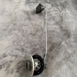 Fuel Tank Sending Unit:1989–1995 Toyota Pickup (4WD models only), Toyota 4Runner