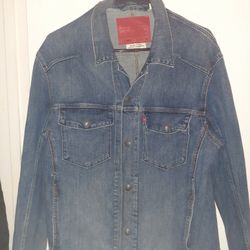 LEVI DENIM JACKET