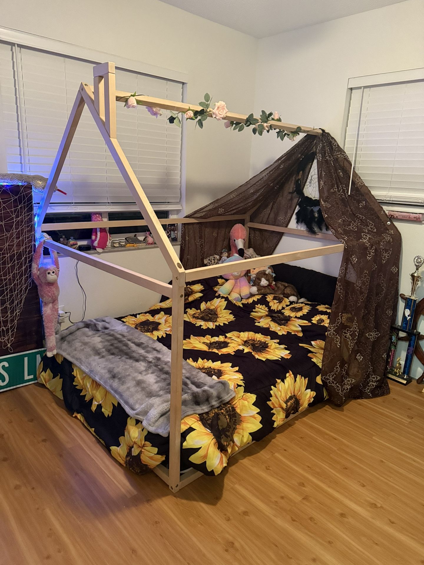 Montessori House Bed Wood Frame