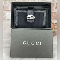 Authentic GUCCI Square G 6 Key Holder Case in Black