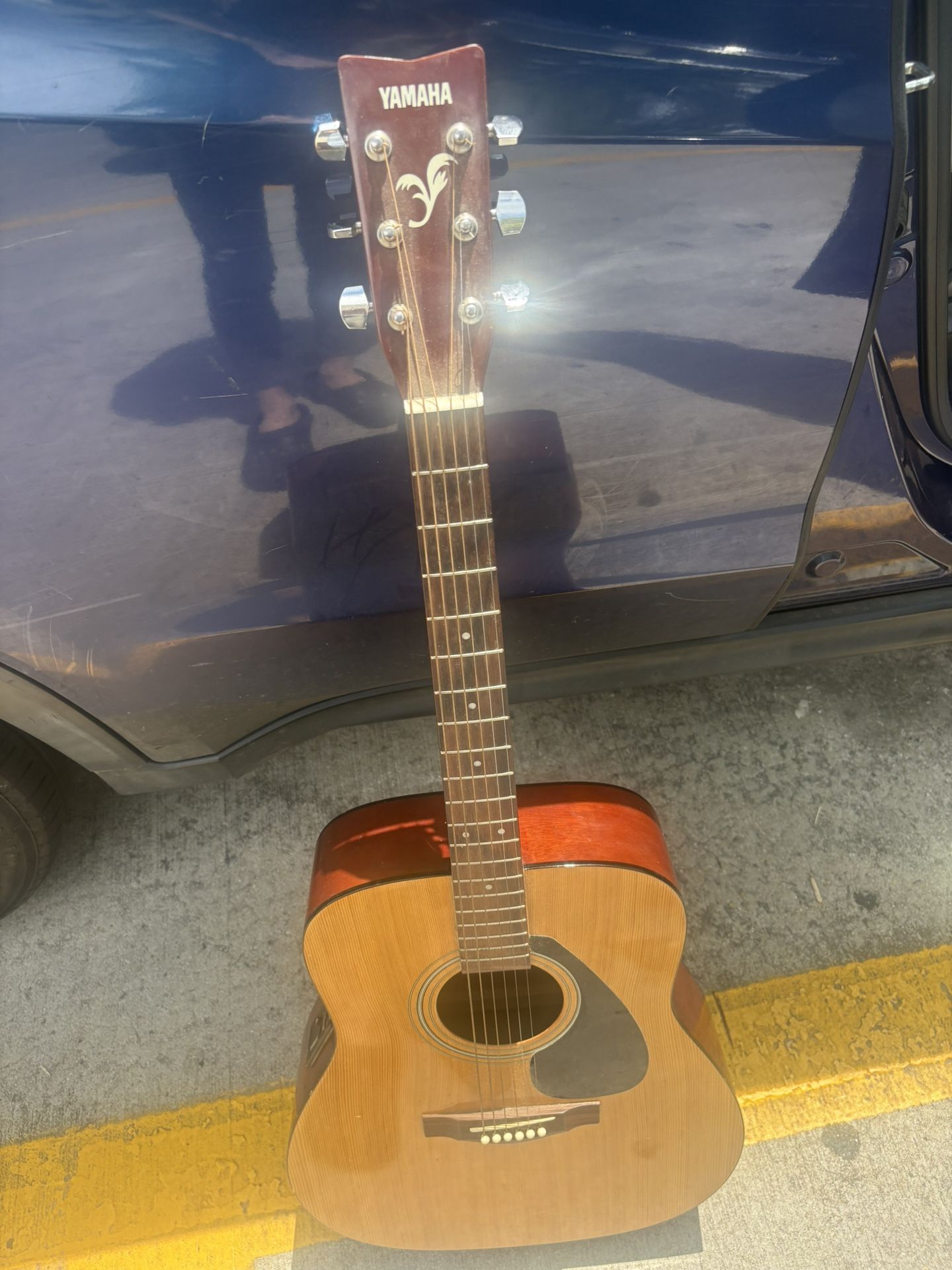 Yamaha Fx 310 Acoustic Electric Guitar
