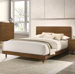 Frame Queen Platform bed Walnut finish, Mid Century Modern style . New Especial price