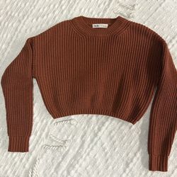 Cropped Knit Sweater 