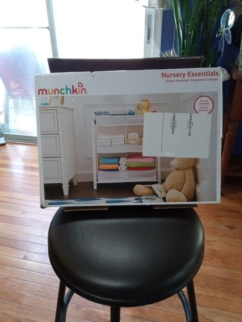 Munchkin Diaper Organizer