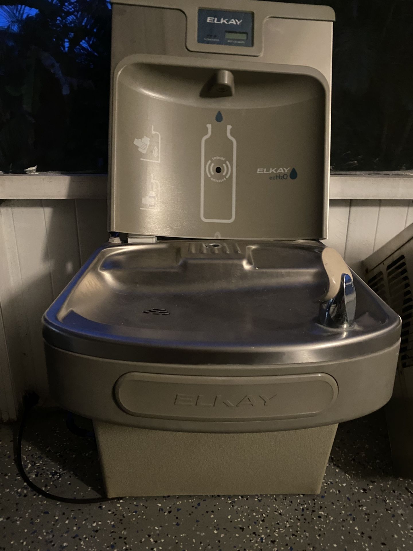 Elkay Water Fountain