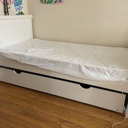 Twin Bed With Trundle With Two Mattress 