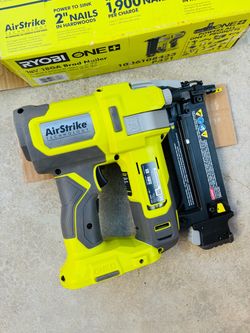 Ryobi ONE+ 18V 18-Gauge Cordless Brad Nailer (TOOL ONLY)