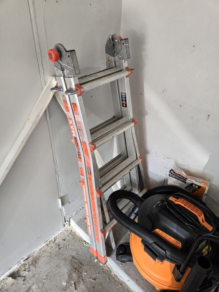 Little Giant 17FT Adjustable Ladder 14417