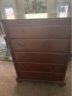 Dresser