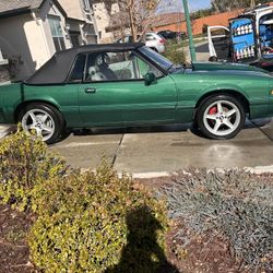 1990 Ford Mustang