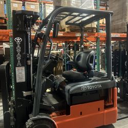 4,000 Pound Toyota Forklift 2018