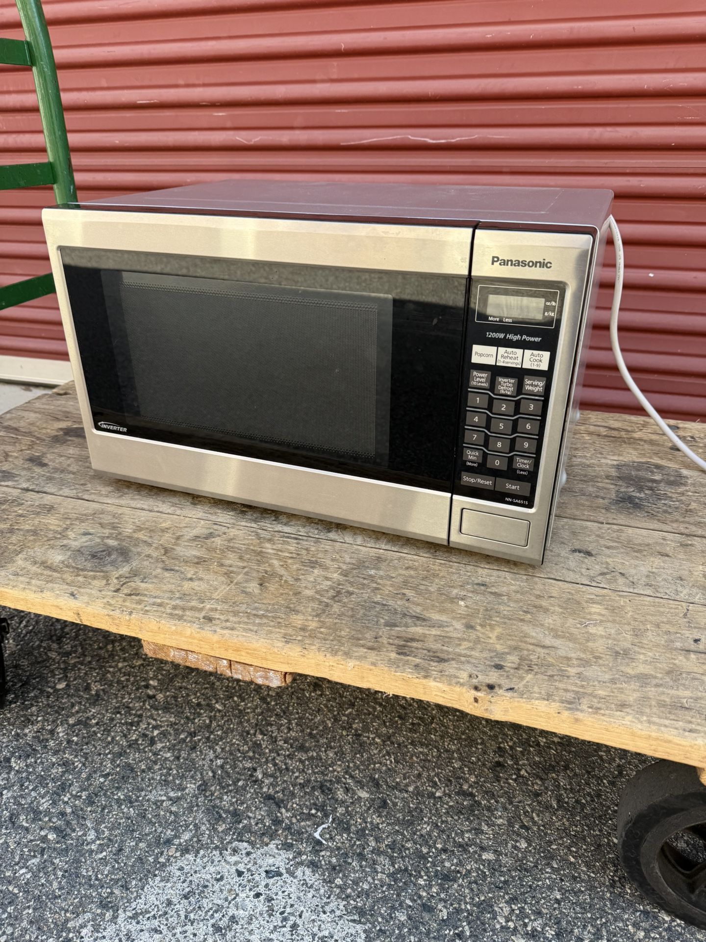 20”w, 14”d, 12”h Panasonic Microwave