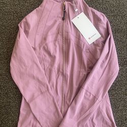 lululemon "Women's Defined Cropped Jacket" & "Align High- Rise Shorts"
