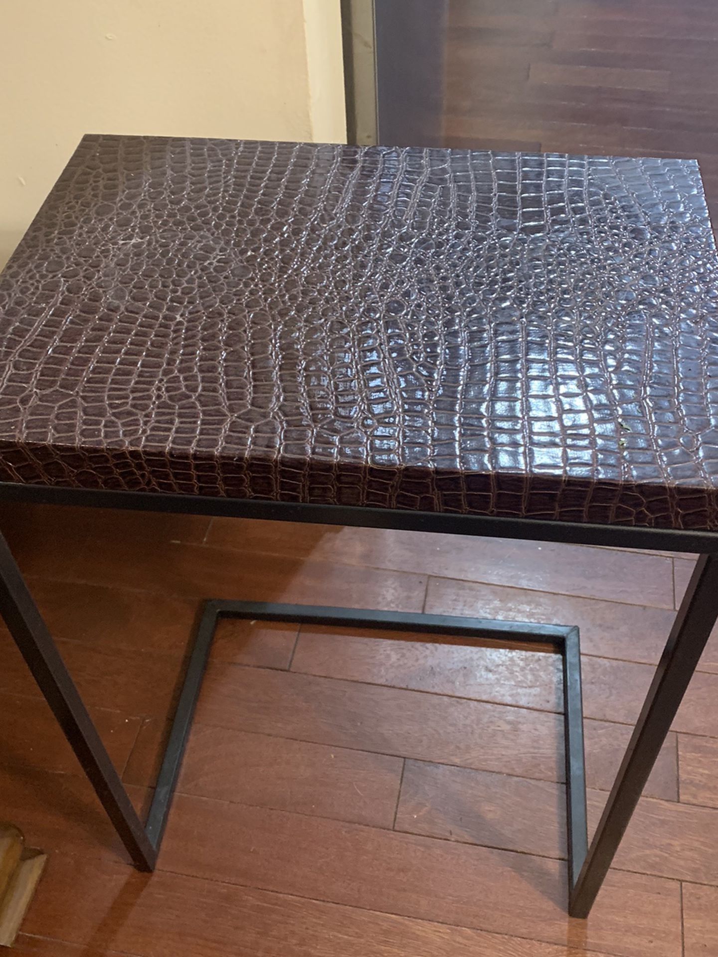 Side Table (new)