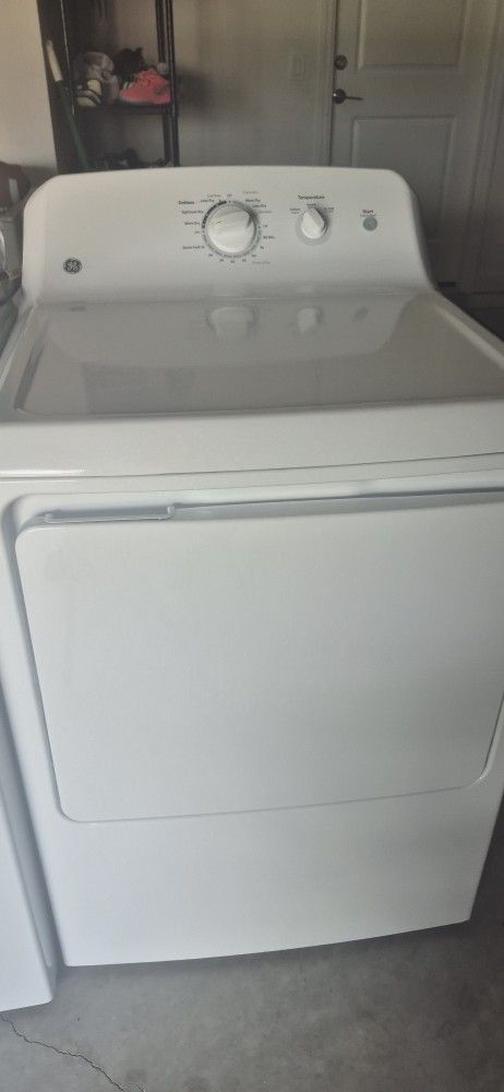 dryer works perfect 2 years old almost new
