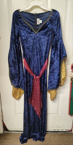 Women's Renaissance dress size small