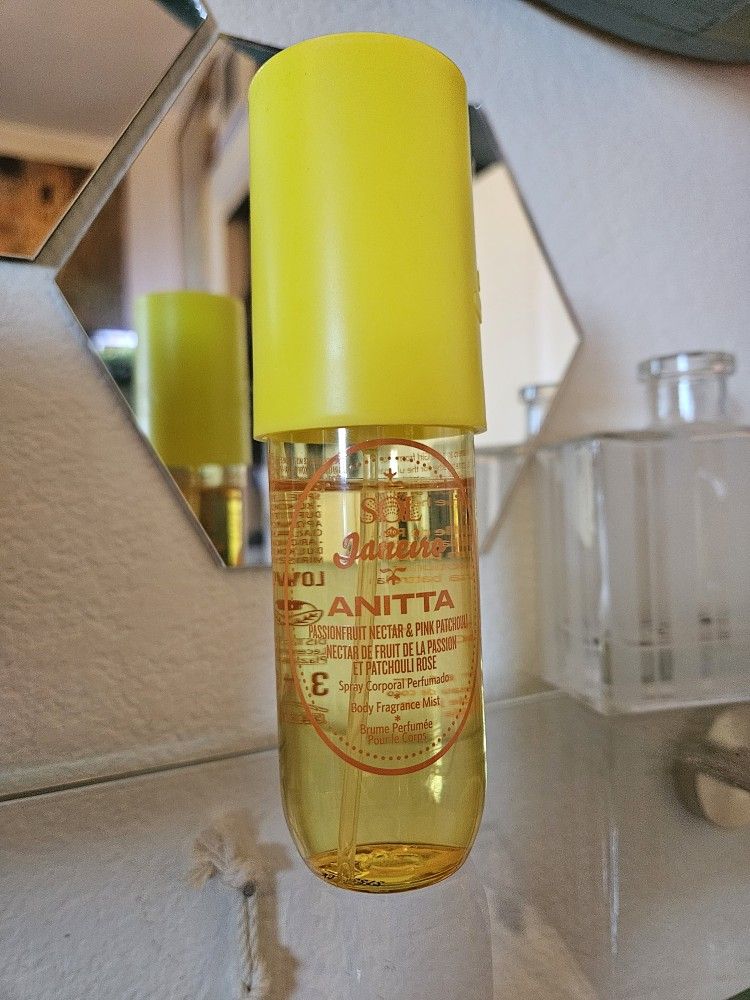 Sol de Janeiro X ANITTA Limited Edition Body Spray