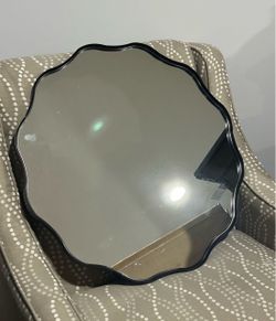 24” Wavy Round Mirror