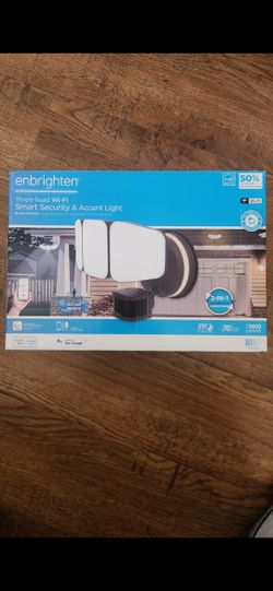 Brand New enbrighten
50% ofnetprofits
ENERGYSTAR
donatedtocharity
Three-head Wi-Fi Smart Security & Accent Light Nohub required Easily control dimand.