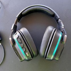 gaming headphones G935