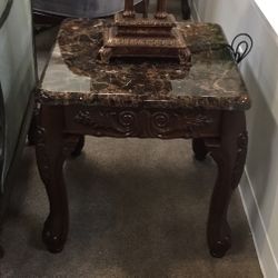 Three-piece occasional table set