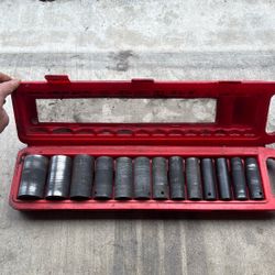Pittsburgh Deep Impact Socket Set - 1/2 Drive Metric
