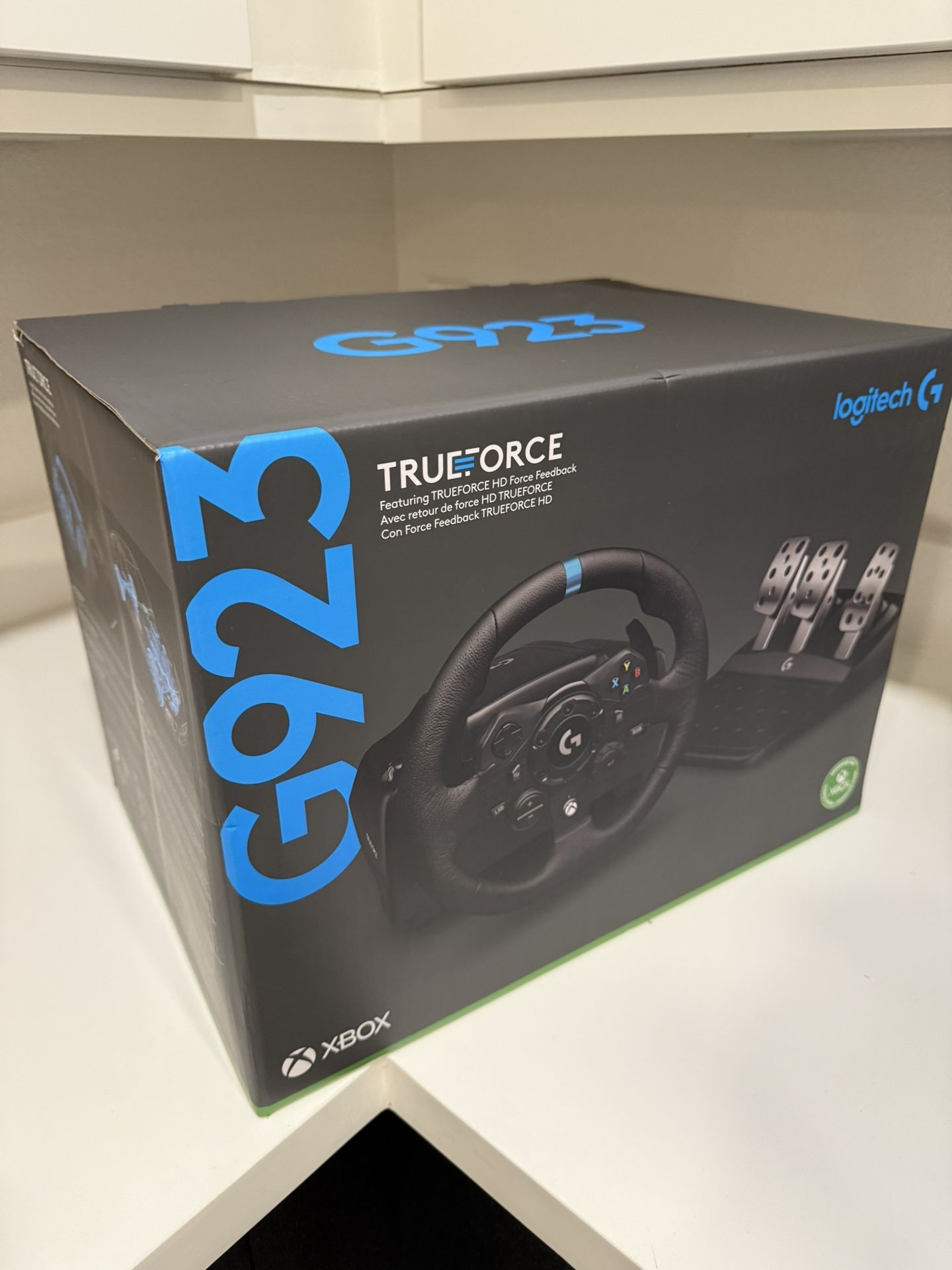 Logitech G923 Racing Wheel and Pedals for Xbox Series X|S, Xbox One and PC