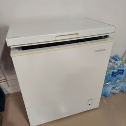 5 Cubic ft Chest Freezer