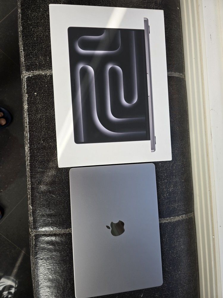Brand NEW 2023 MacBook Pro M3,Excellent Condition for Trade In Or Sale Today