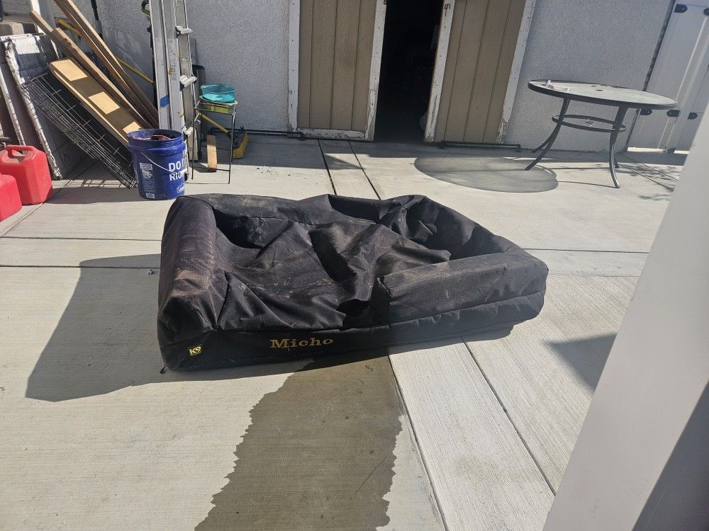 Giant Dog Bed 