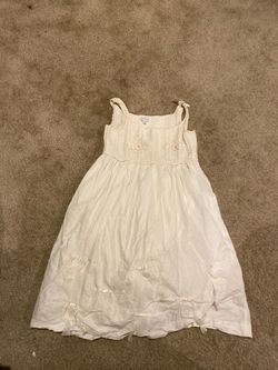 Size 6/7 beautiful dress knitted at the top