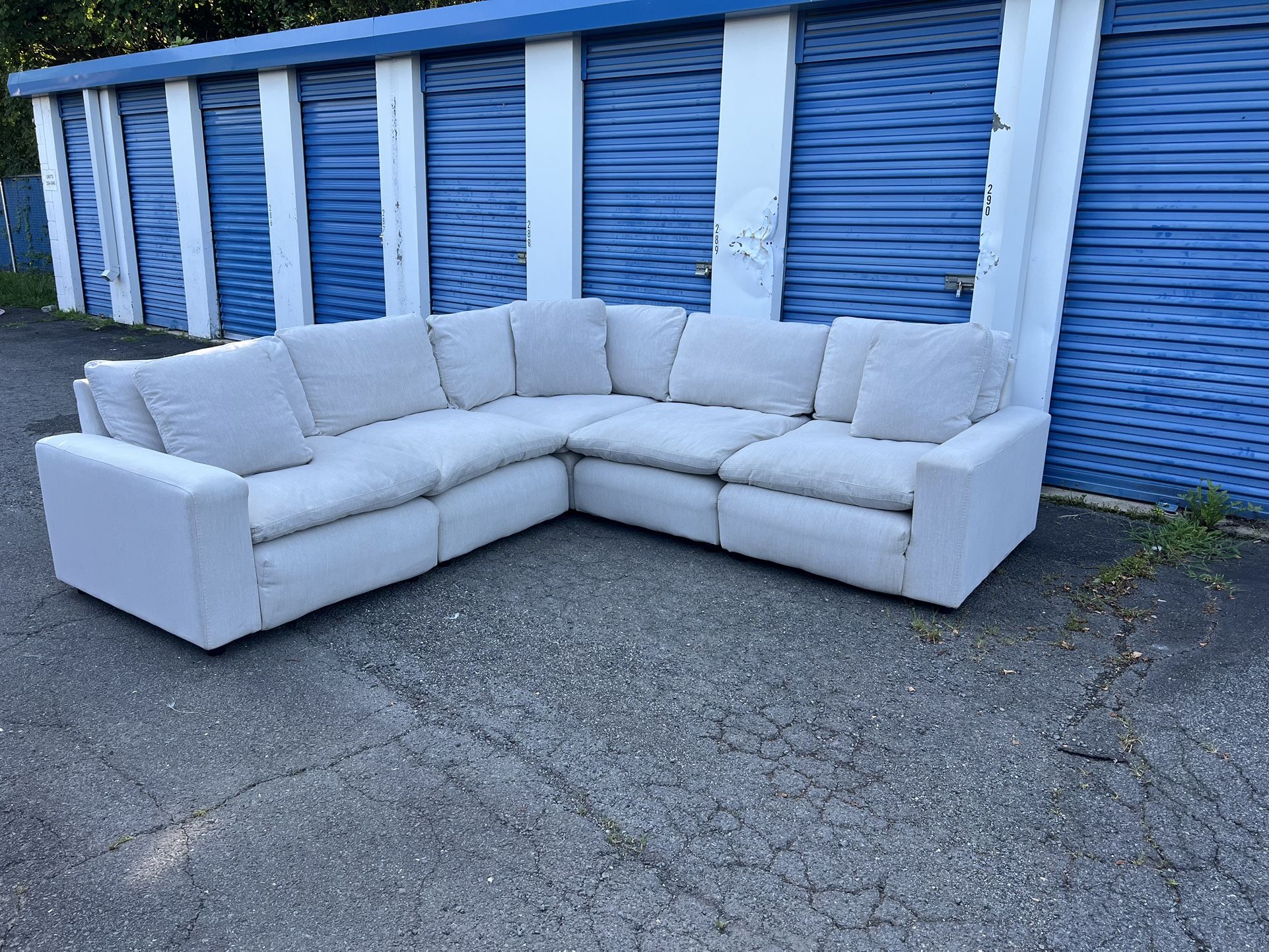 5piece light gray Ashley furniture cloud modular sectional DELIVERY AVAILABLE!*