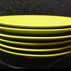 Porcelain Dinner Plates